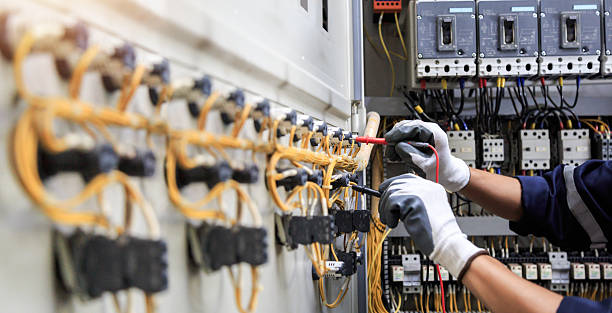 Professional Electrician technician working in Sycamore, GA
